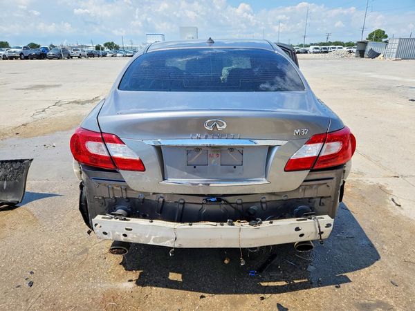 2013 INFINITI M37 — DIRR