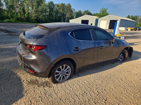 2025 MAZDA 3 Preferred Package