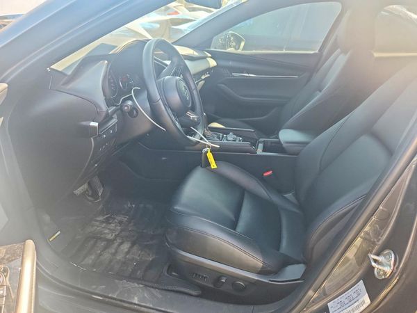 2025 MAZDA 3 Preferred Package