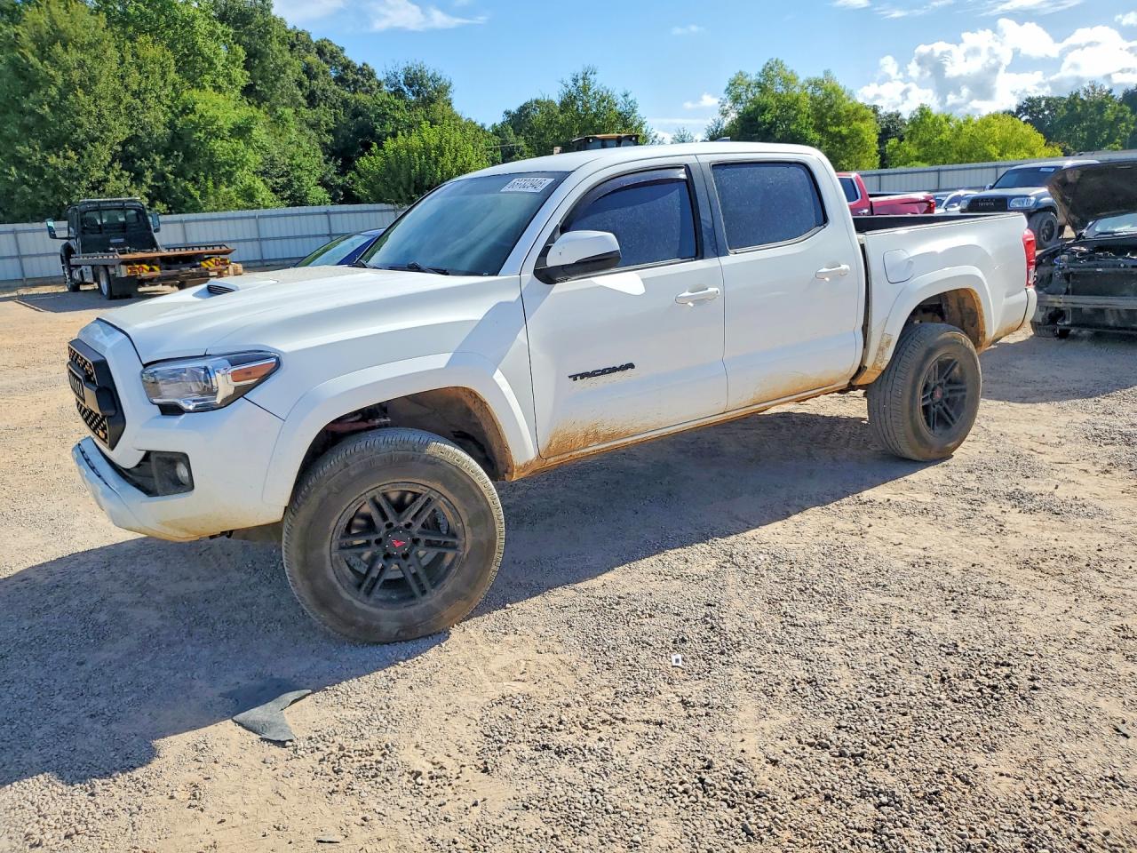 2017 TOYOTA TACOMA
