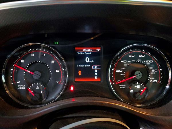 2013 DODGE CHARGER SE