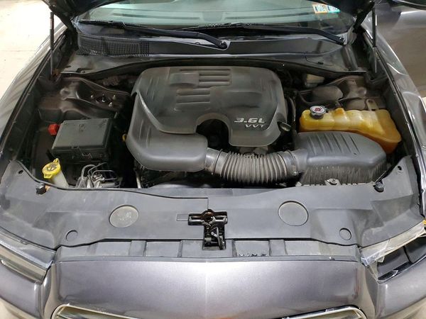 2013 DODGE CHARGER SE