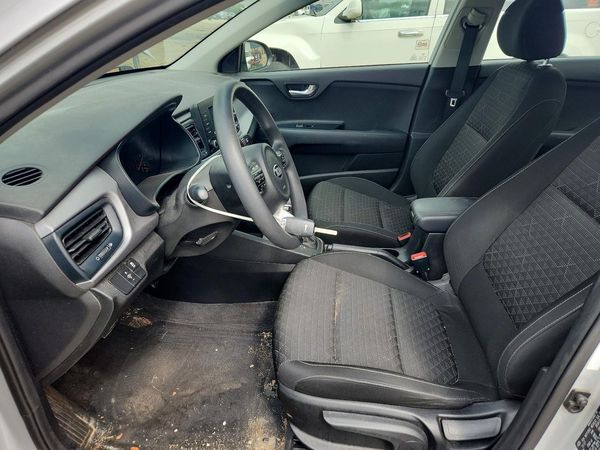 2018 KIA RIO LX