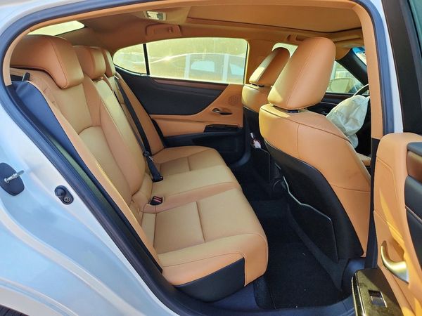 2023 LEXUS ES 350