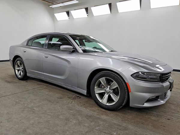 2016 DODGE CHARGER SXT