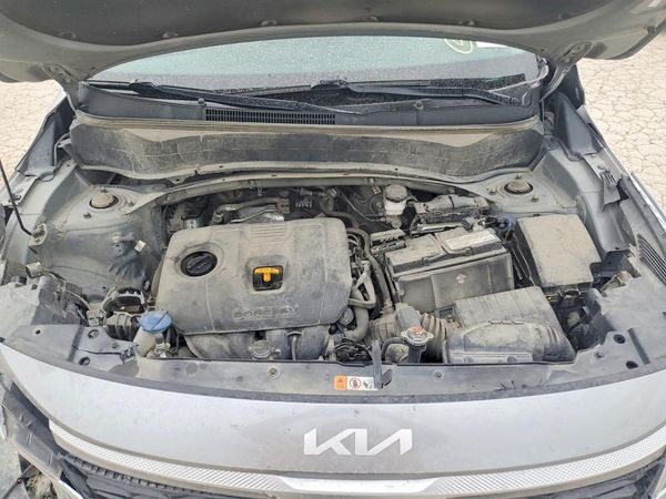 2022 KIA SELTOS EX