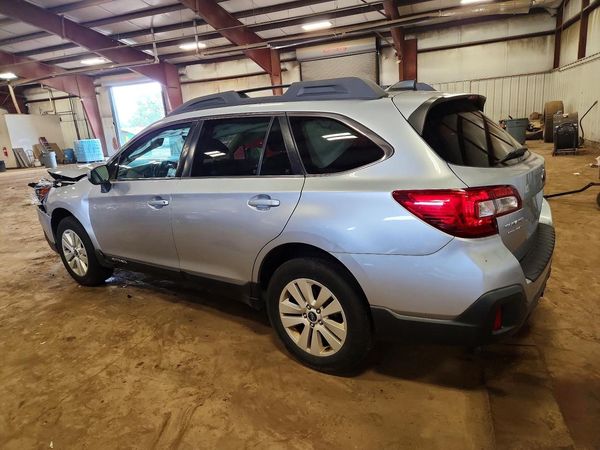 2018 SUBARU OUTBACK Premium