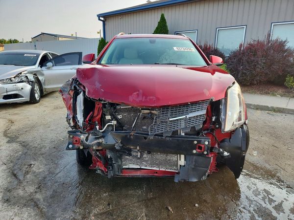 2013 CADILLAC SRX Luxury