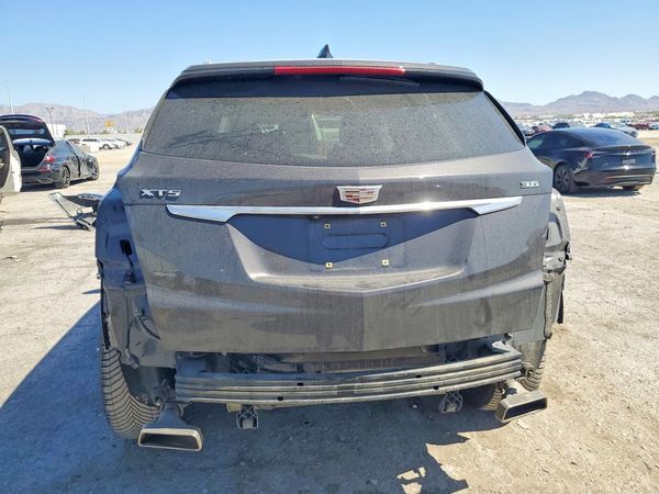 2018 CADILLAC XT5 Luxury
