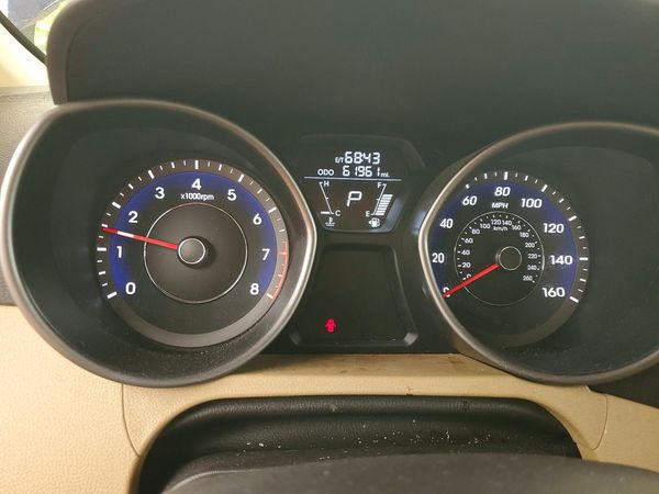 2013 HYUNDAI ELANTRA