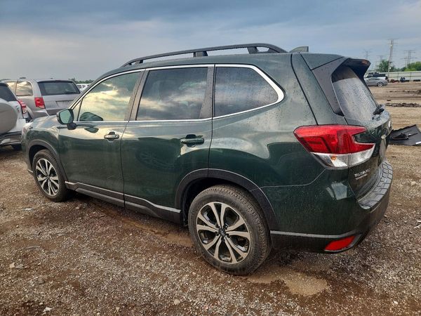 2022 SUBARU FORESTER Limited