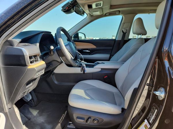 2024 TOYOTA GRAND HIGHLANDER