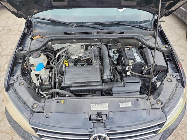 2018 VOLKSWAGEN JETTA