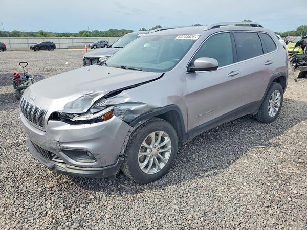 2019 JEEP CHEROKEE LATITUDE 4X4