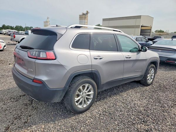 2019 JEEP CHEROKEE LATITUDE 4X4
