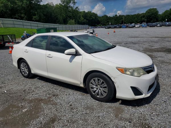 2013 TOYOTA CAMRY