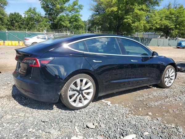 2018 TESLA MODEL 3