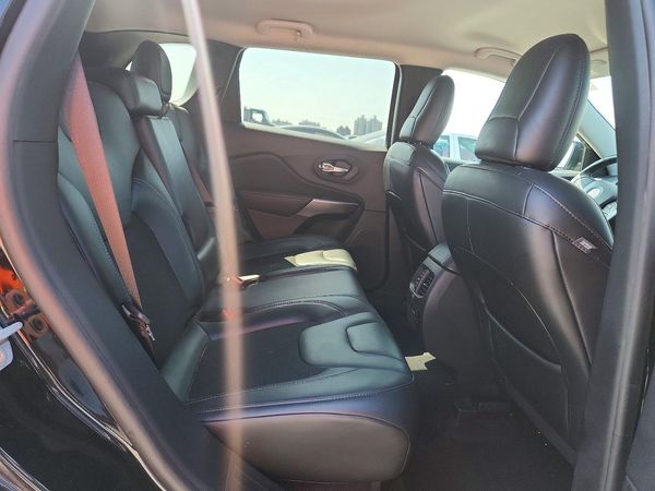 2020 JEEP CHEROKEE LATITUDE PLUS 4X4