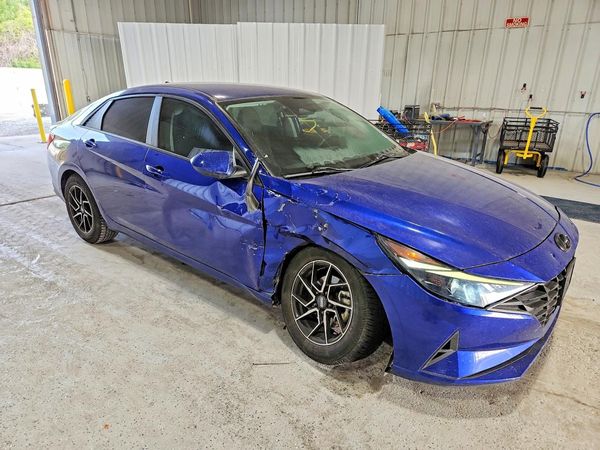 2022 HYUNDAI ELANTRA SEL w/Convenience Pkg