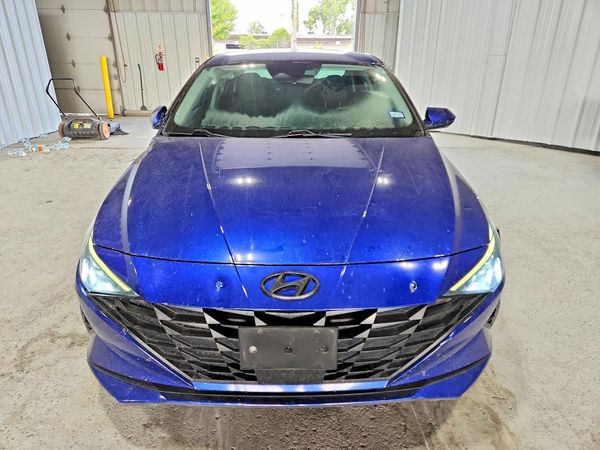 2022 HYUNDAI ELANTRA SEL w/Convenience Pkg