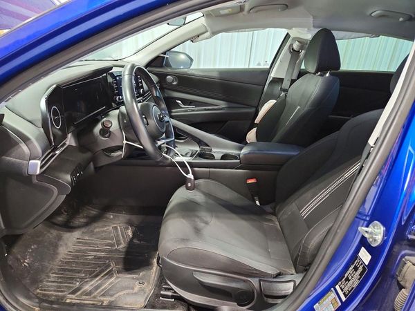 2022 HYUNDAI ELANTRA SEL w/Convenience Pkg