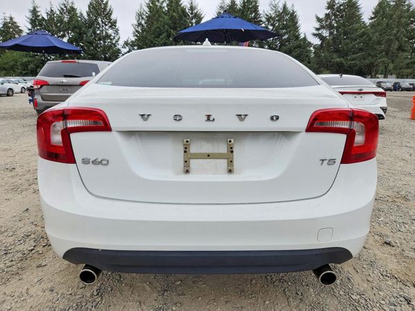 2013 VOLVO S60