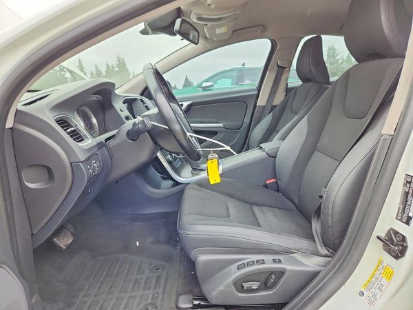 2013 VOLVO S60