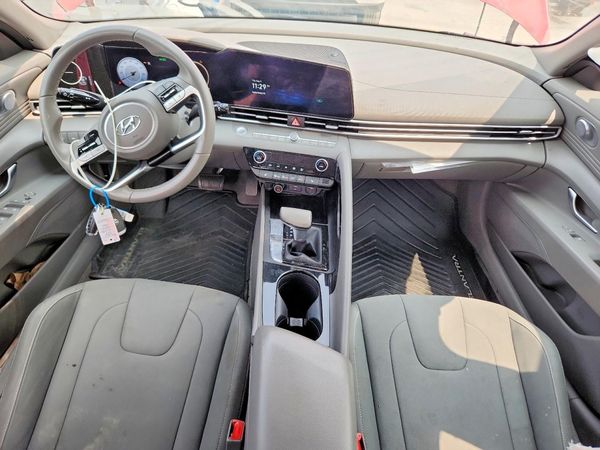 2023 HYUNDAI ELANTRA