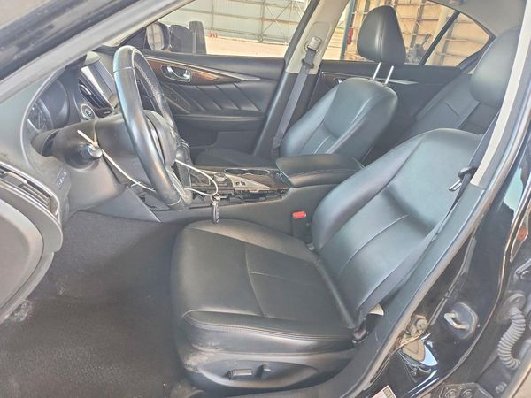 2019 INFINITI Q50 — DENT