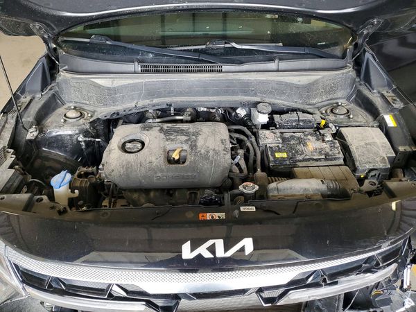 2025 KIA SELTOS EX
