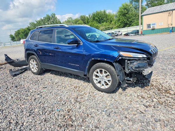 2018 JEEP CHEROKEE LATITUDE PLUS 4X4