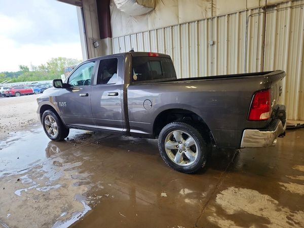 2015 RAM 1500 SLT