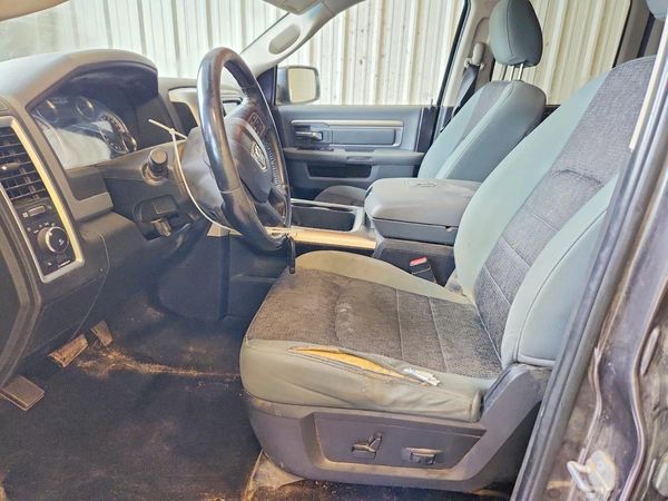 2015 RAM 1500 SLT