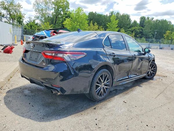 2022 TOYOTA CAMRY
