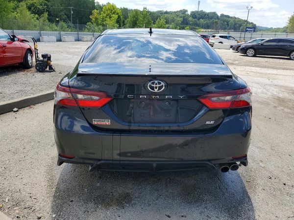 2022 TOYOTA CAMRY