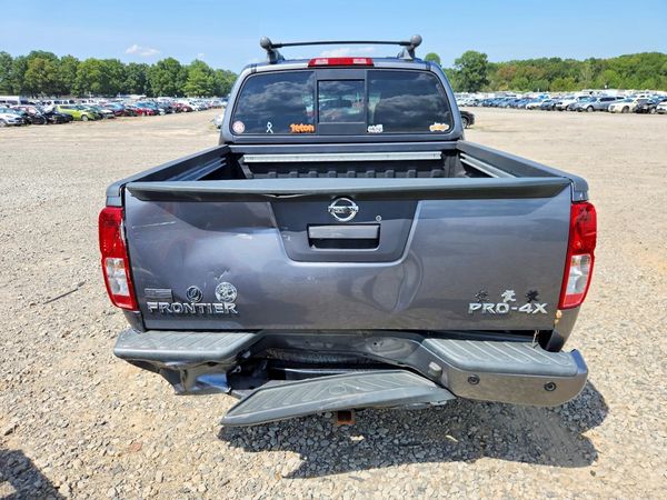 2020 NISSAN FRONTIER