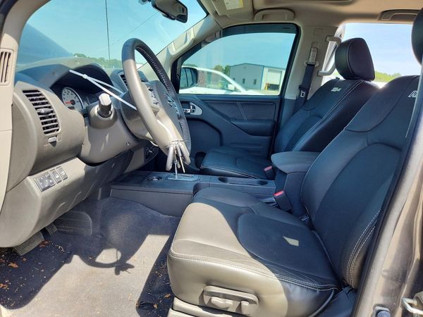 2020 NISSAN FRONTIER