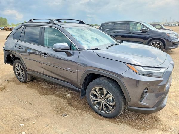 2023 TOYOTA RAV4 XLE Premium