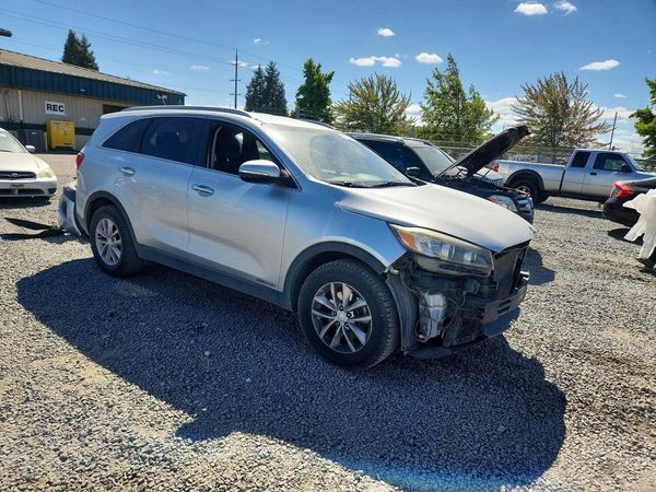 2017 KIA SORENTO L, LX