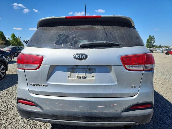 2017 KIA SORENTO L, LX