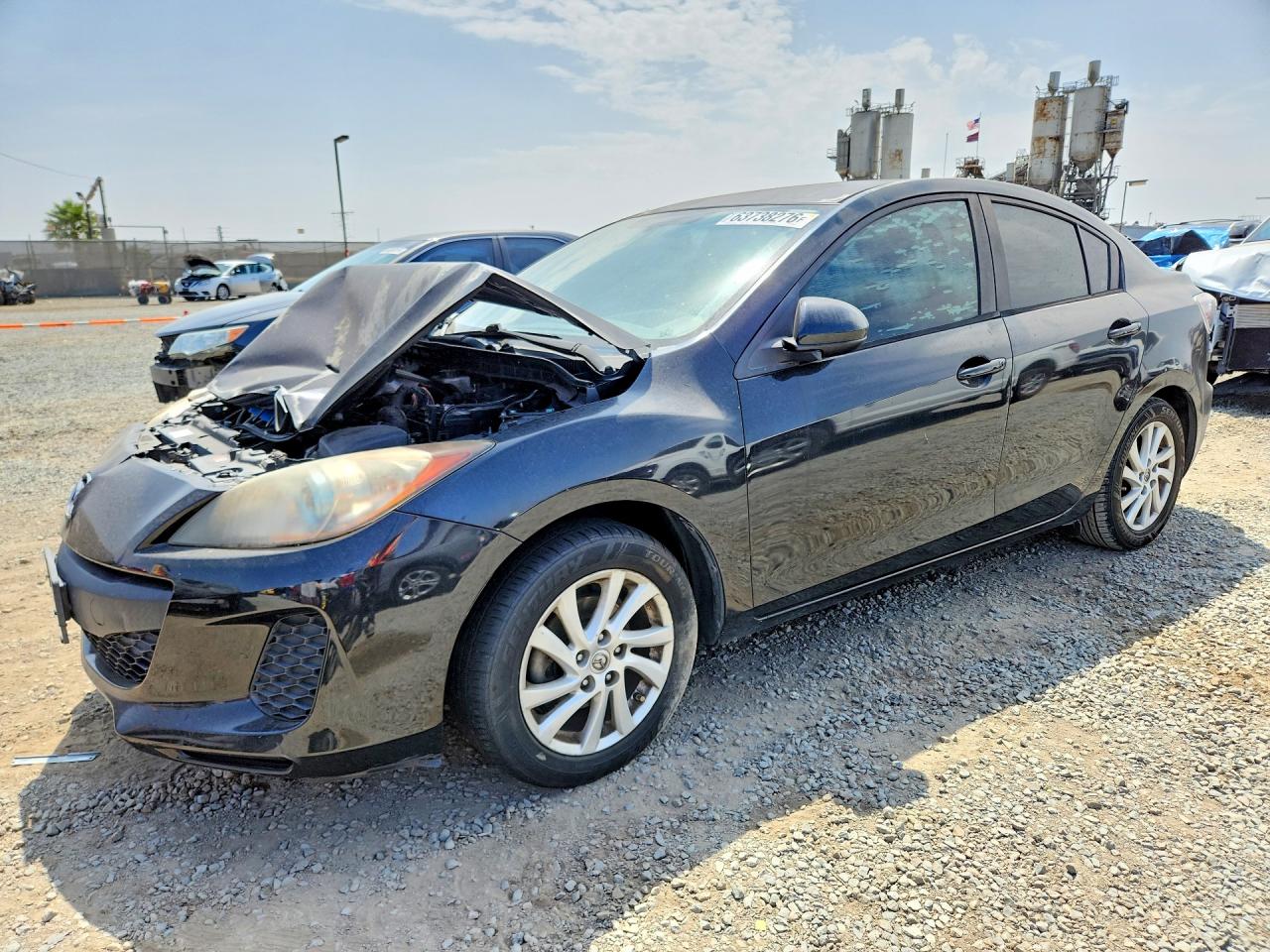 2012 MAZDA 3 Touring/GS — Front 3/4