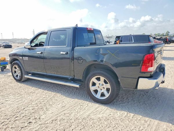2018 RAM 1500 SLT