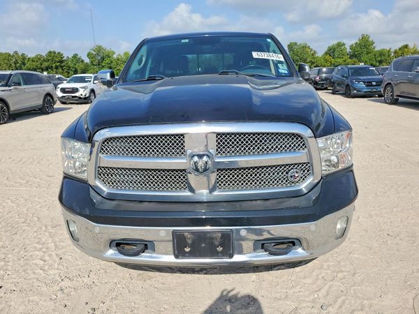 2018 RAM 1500 SLT