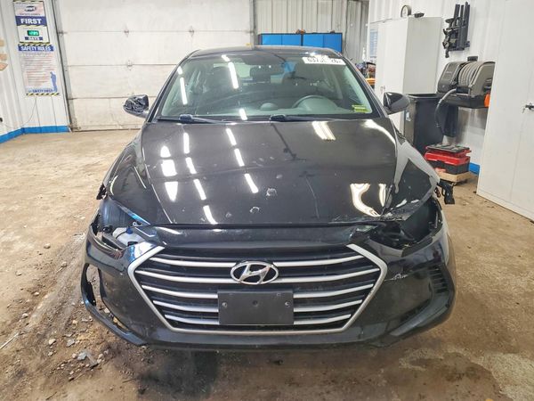 2018 HYUNDAI ELANTRA SE