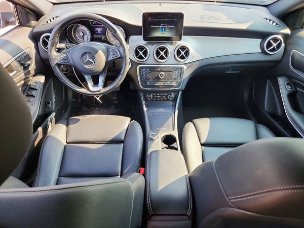 2016 MERCEDES-BENZ GLA