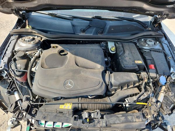 2016 MERCEDES-BENZ GLA