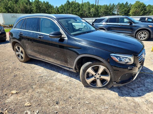 2017 MERCEDES-BENZ GLC GLC300
