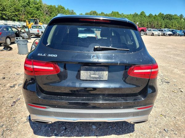2017 MERCEDES-BENZ GLC GLC300