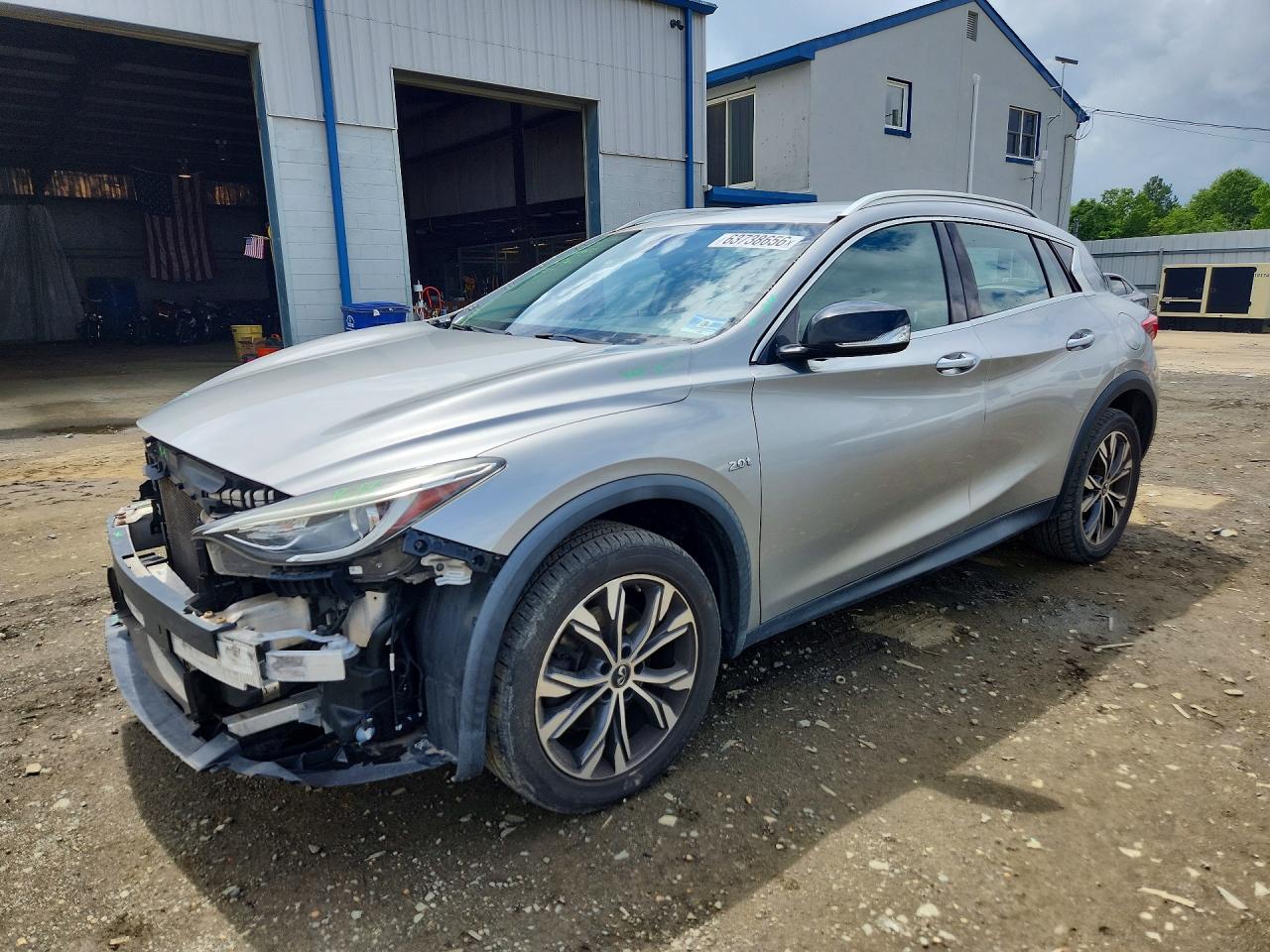 2017 INFINITI QX30