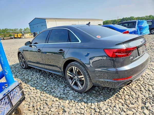 2017 AUDI A4 quattro Premium Plus